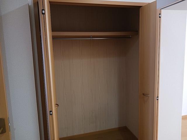 クレア　デ　メゾン（102） 収納