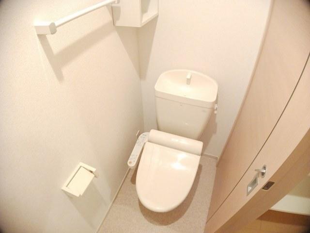 ヴァーサ清水ケ岡（101） トイレ