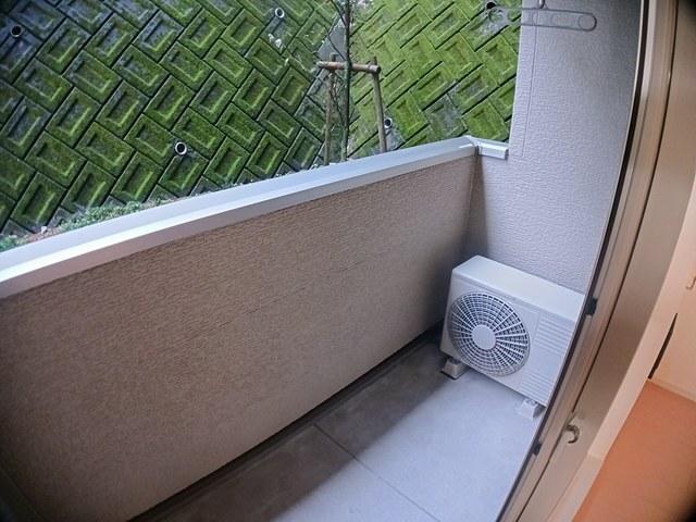 ヴァーサ清水ケ岡（101） バルコニー