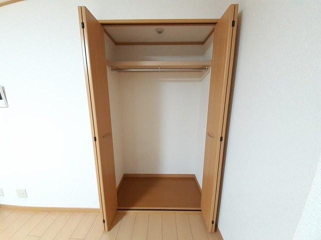 ルミエール名東（301） 収納