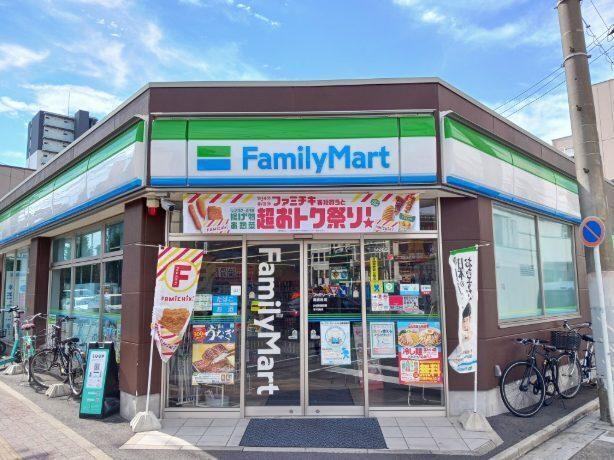 ファミリーマート：160m