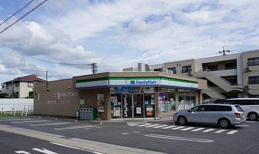 ファミリーマート：30m