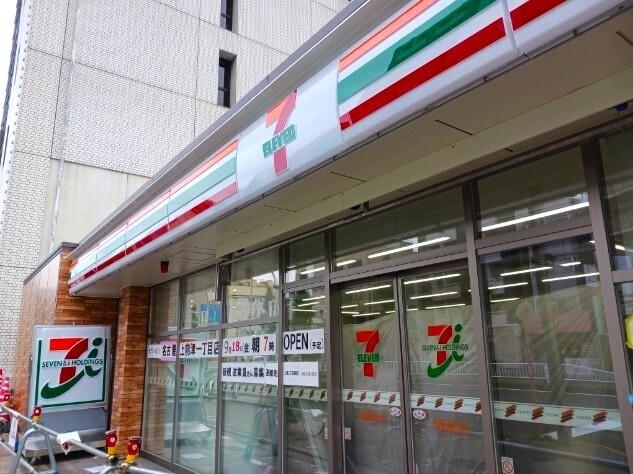 ファミリーマート：450m