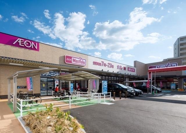 マックスバリュ左京山店：800m