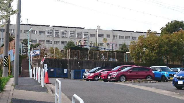 名古屋市立桶狭間小学校：304m