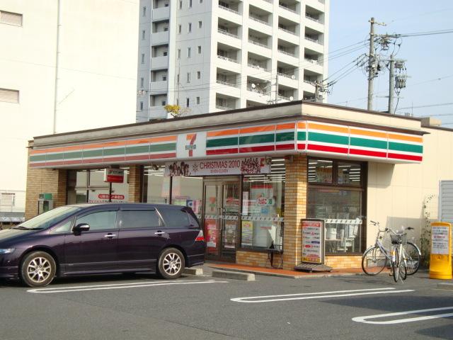 セブンイレブン名古屋萱場2丁目店：757m