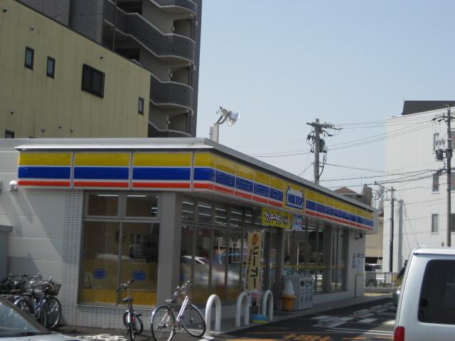 ミニストップ名古屋荒子店：1442m