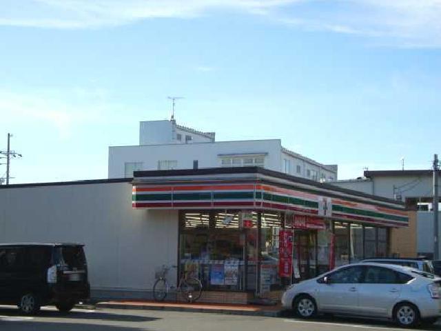 セブンイレブン名古屋勢子坊3丁目店：897m