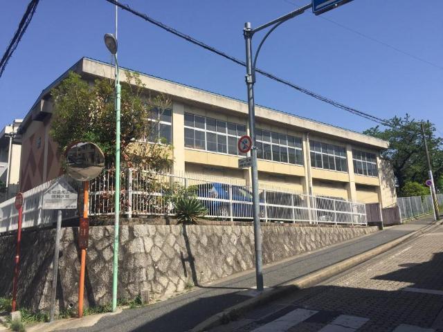 名古屋市立萩山中学校：654m