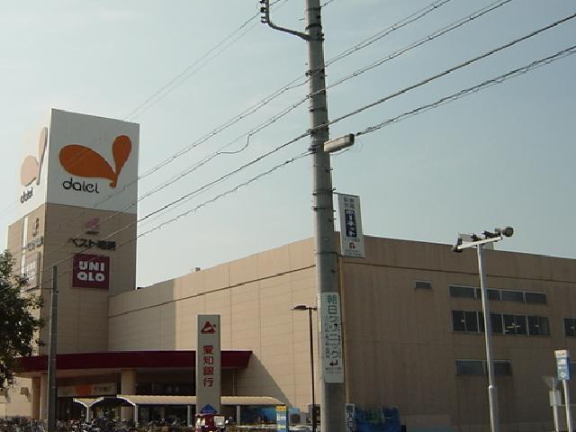 ユニクロダイエー名古屋東店：2358m