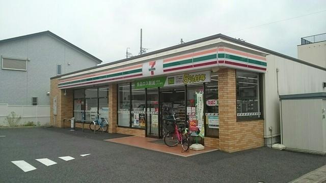 セブンイレブン：800m