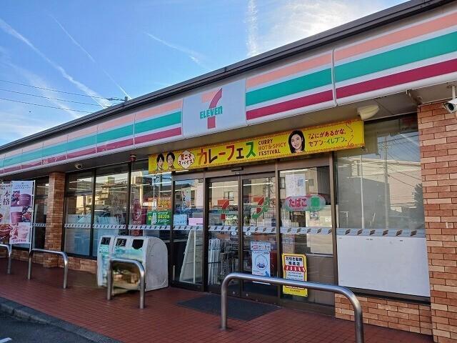 セブンイレブン：170m