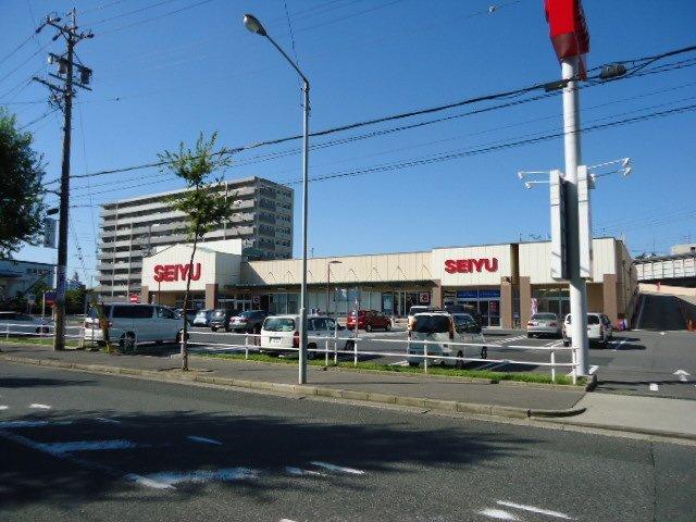 西友熱田三番町店：621m