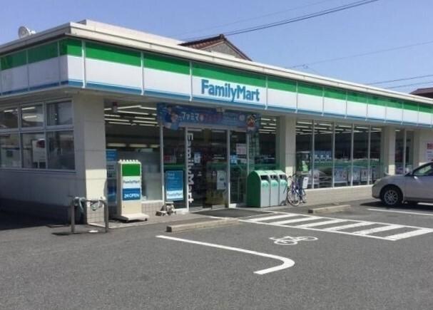 ファミリーマート：500m