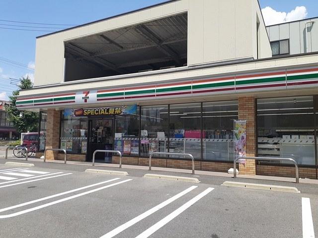 セブンイレブン名古屋稲葉地町店：900m