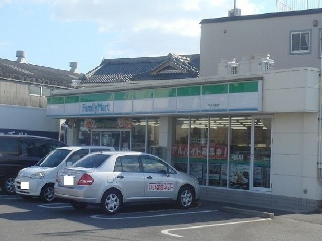 ファミリーマート：400m