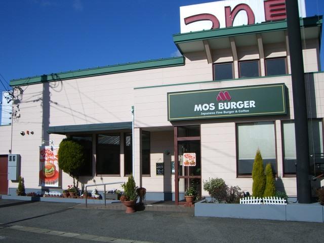 モスバーガー楠インター店：1101m