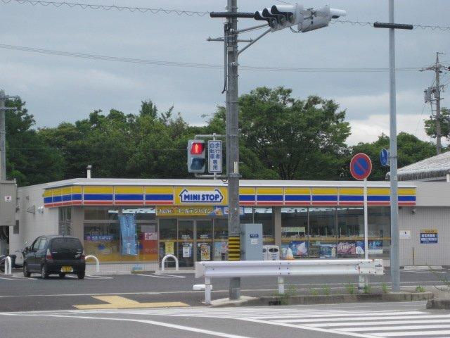 ミニストップ名古屋供米田店：426m