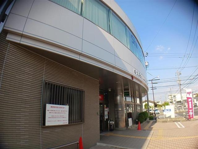 郵便局：210m
