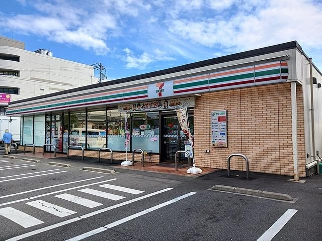 セブンイレブン名古屋春田野：63m