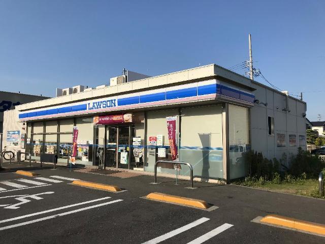 ローソン港区茶屋新田店：560m