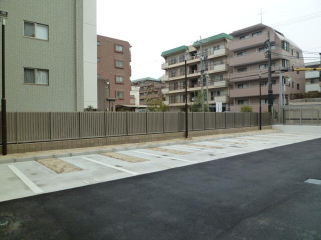 Bel Spazio ISSHA（1301） 駐車場