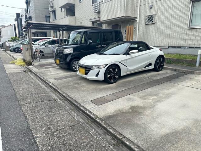 ＰＬＵＭ　Ⅲ（302） 駐車場