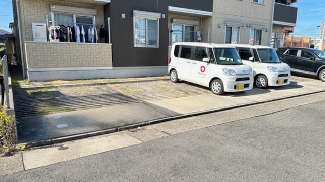 プランコート（103） 駐車場