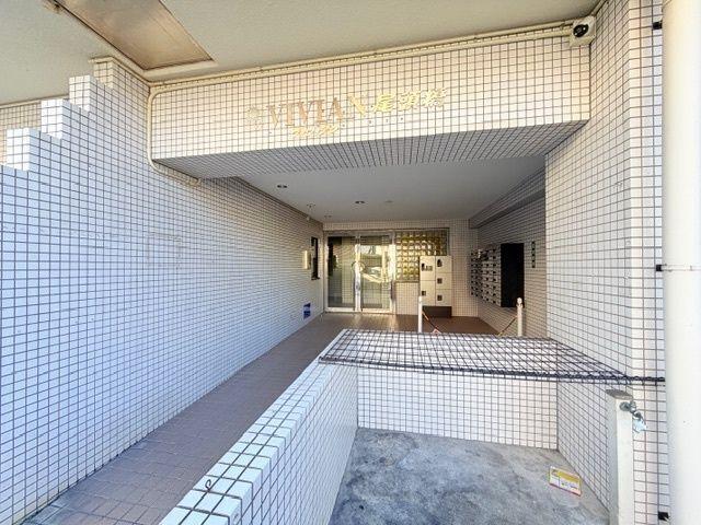VIVIAN尾頭橋（7D） エントランス