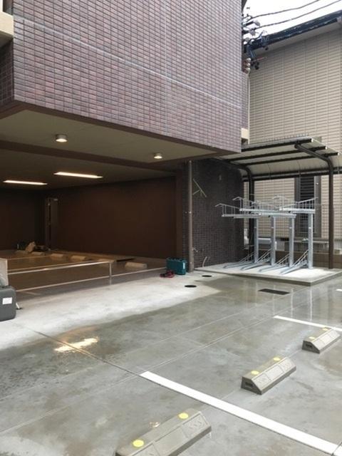 アイ　ハウス（301） 駐車場