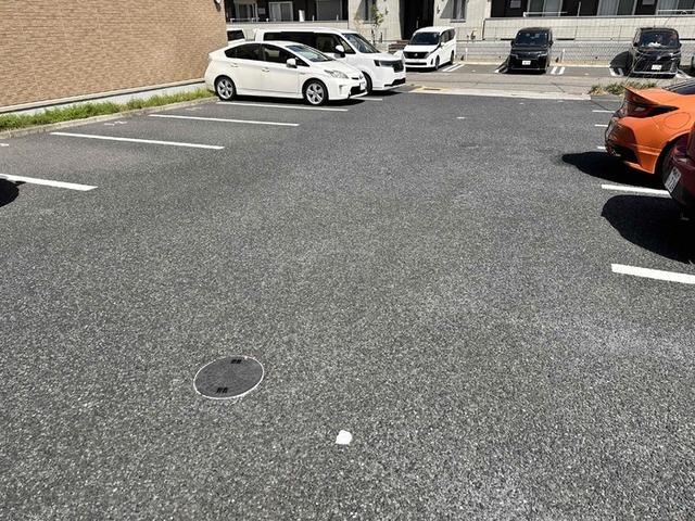 グランディール　Ｉ（102） 駐車場