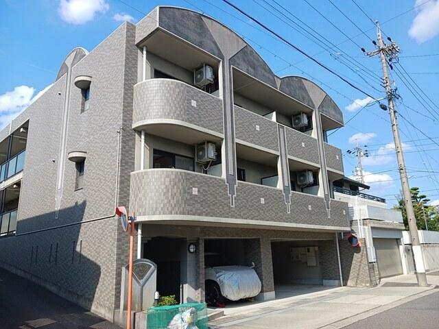 ダルウィニー（102） 外観