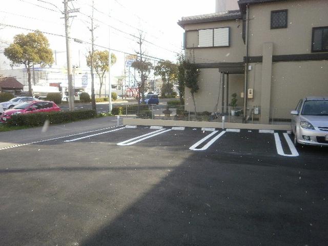 ソレイユ（201） 駐車場