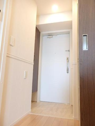 レヴォントゥレットⅡ 玄関