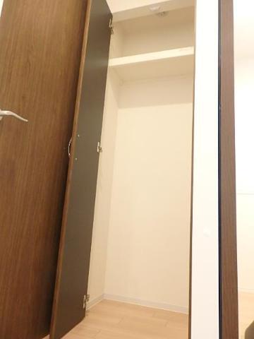 レヴォントゥレットⅡ 収納