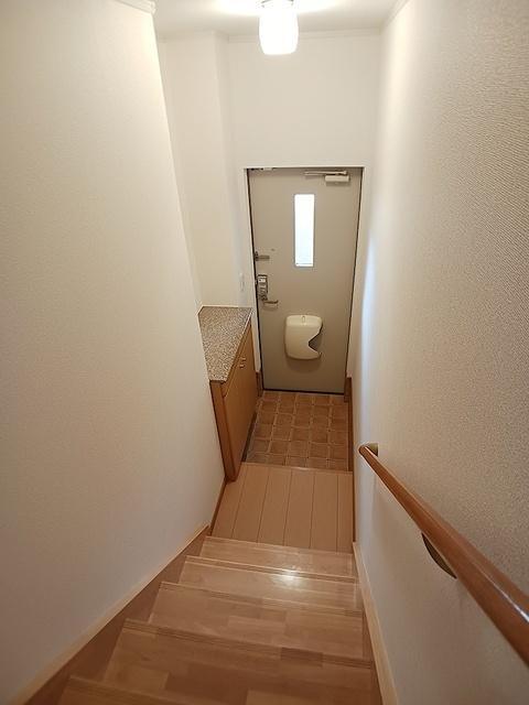 エクセレント　大美野（205） 玄関