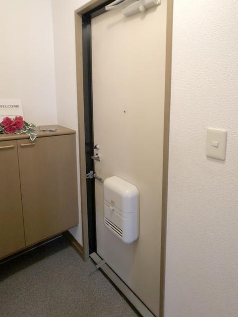 サンモール北花田　B（102） 玄関