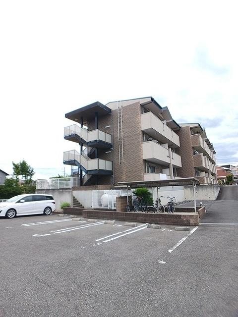 ユング　フラウⅡ（310） 駐車場