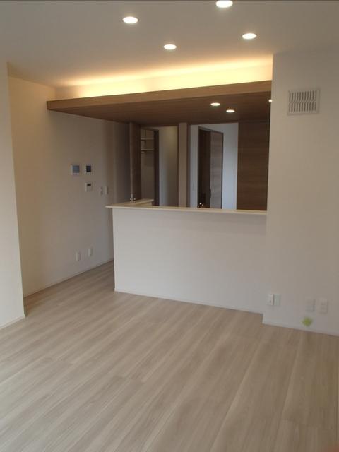 パサログランデ百舌鳥本町3丁（302） リビング
