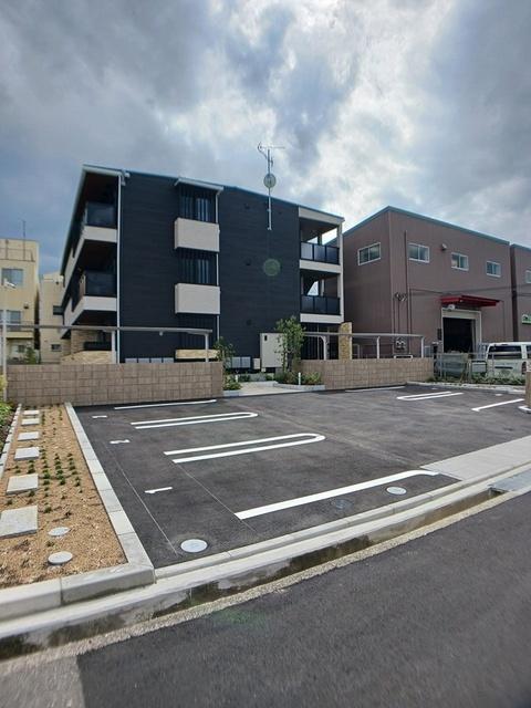 ポムドパン北花田（202） 駐車場