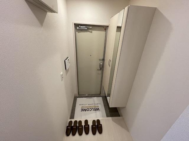 アルベロ（105） 玄関