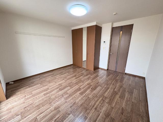 シャルマン桂 室内