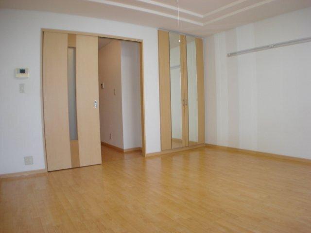 プレジール今福鶴見 部屋画像