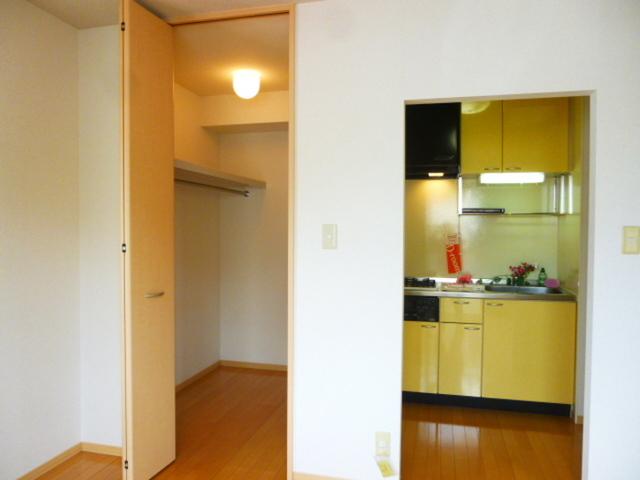 グリーンハイツ西之町（107） 収納