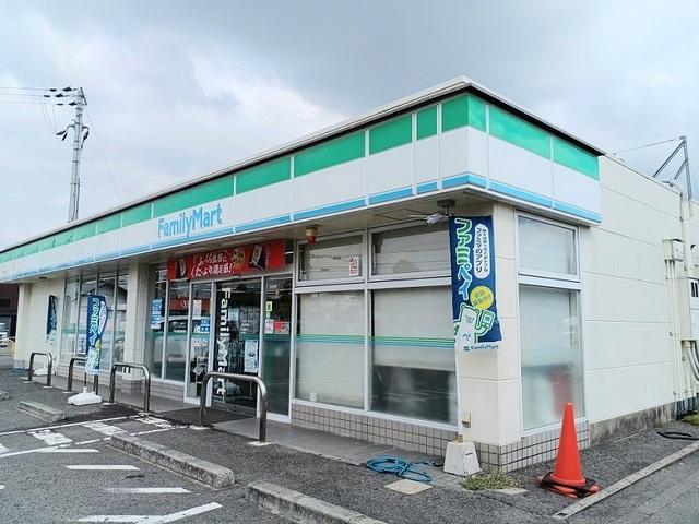 ファミリーマート様：600m