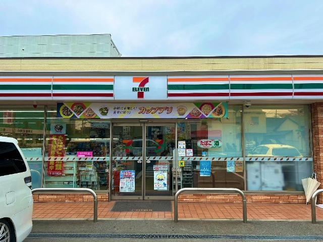 セブンイレブン堺百舌鳥梅北店：776m