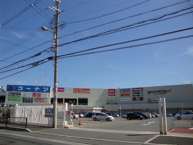 ホームセンターコーナン中もず店：1566m