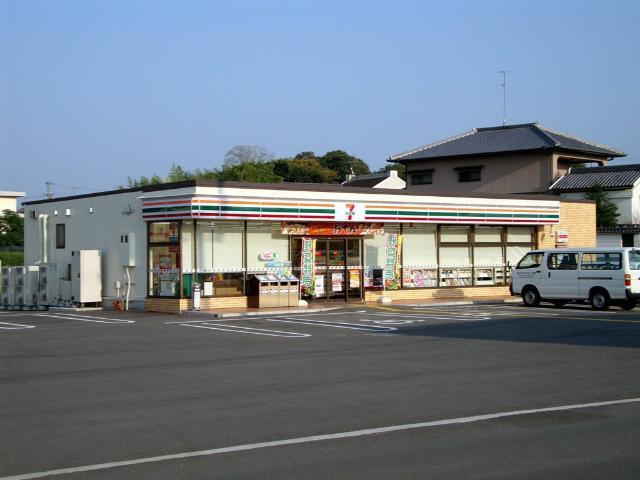 セブンイレブン堺草部店：938m