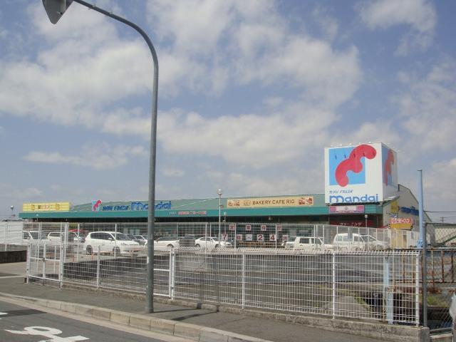 万代美原店：2680m