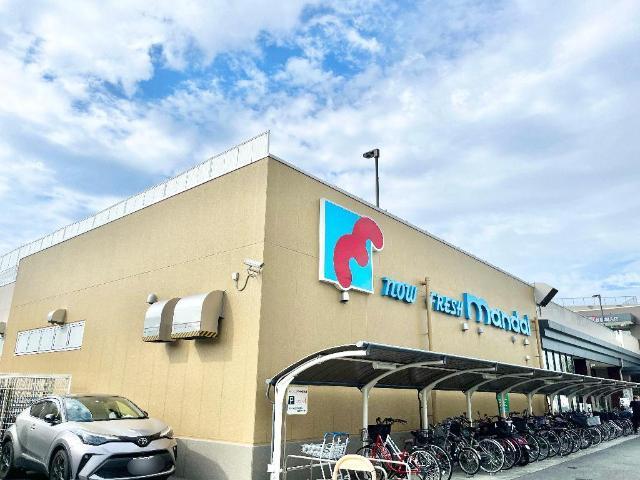 万代堺土師店：830m